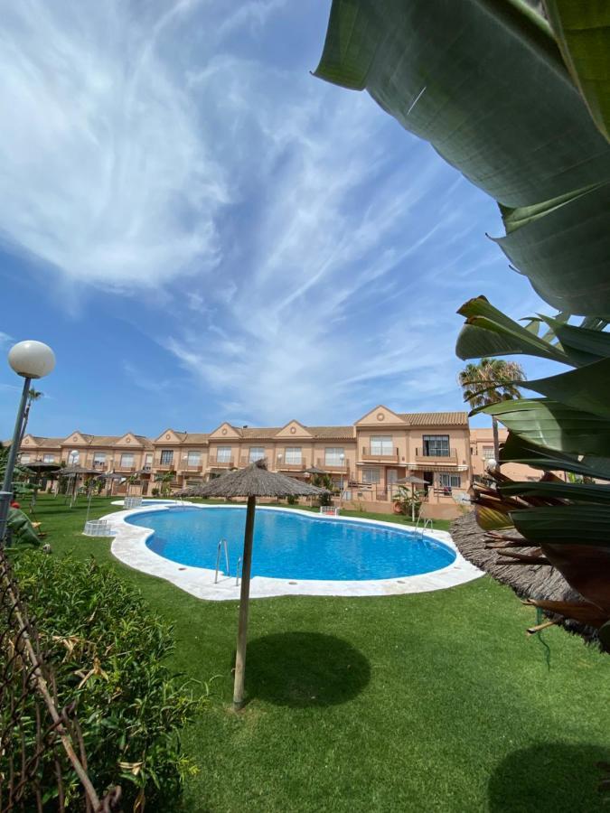 Apartamento La Barrosa Chiclana de la Frontera Esterno foto